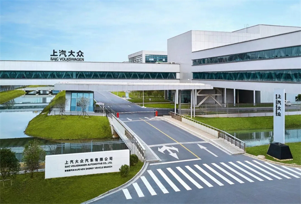 品牌丨合资品牌销冠续写传奇：上汽大众以"油电并进"迎战2025