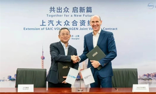 汽车强国路上，步履不停的上汽