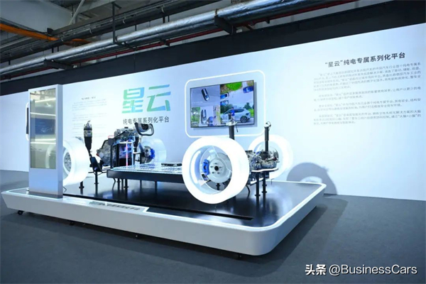 上汽牵手华为，为中国汽车市场打造美好灵魂与梦想