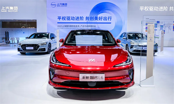 诸神乱战下，上汽以厚度重塑"老大"担当