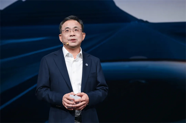 诸神乱战下，上汽以厚度重塑"老大"担当
