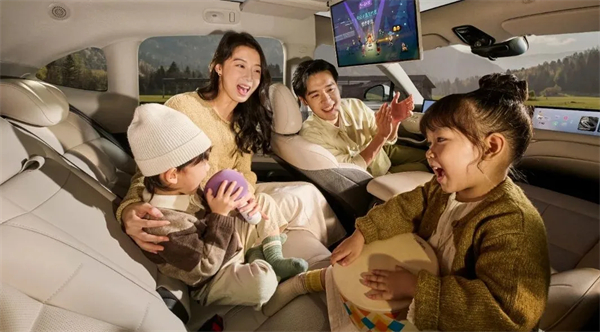 升舱不加价！“满配SUV”全新智己LS6剧院版上市，权益价21.99万~28.29万元