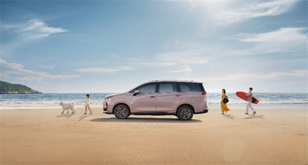 全球唯一10万级混动MPV——上汽大通 G50 混动上市，售价13.98万起