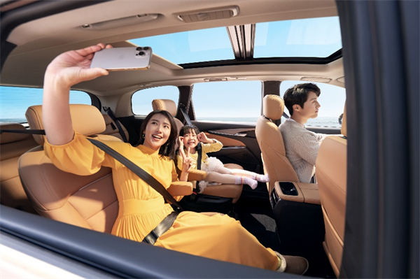 全球唯一10万级混动MPV——上汽大通 G50 混动上市，售价13.98万起